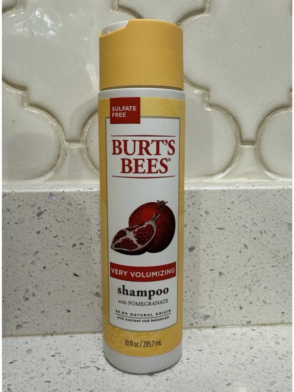 Burt’s Bees Pomegranate Very Volumizing Shampoo 10oz New DISCONTINUED